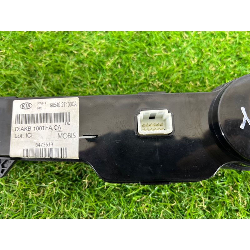 Панель управления мультимедиа (электрика / блок управления) KIA Optima TF 2013 2.4 965402T100