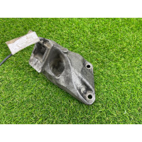 Кронштейн двигуна