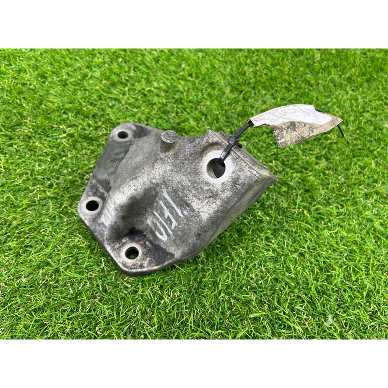 Кронштейн двигателя (кронштейны двигателя) BMW 5-series F10 2013 N63B44 22116777622