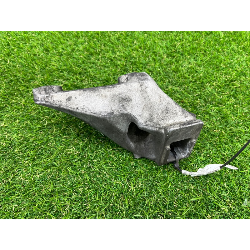 Кронштейн двигателя (кронштейны двигателя) BMW 5-series F10 2013 N63B44 22116777622