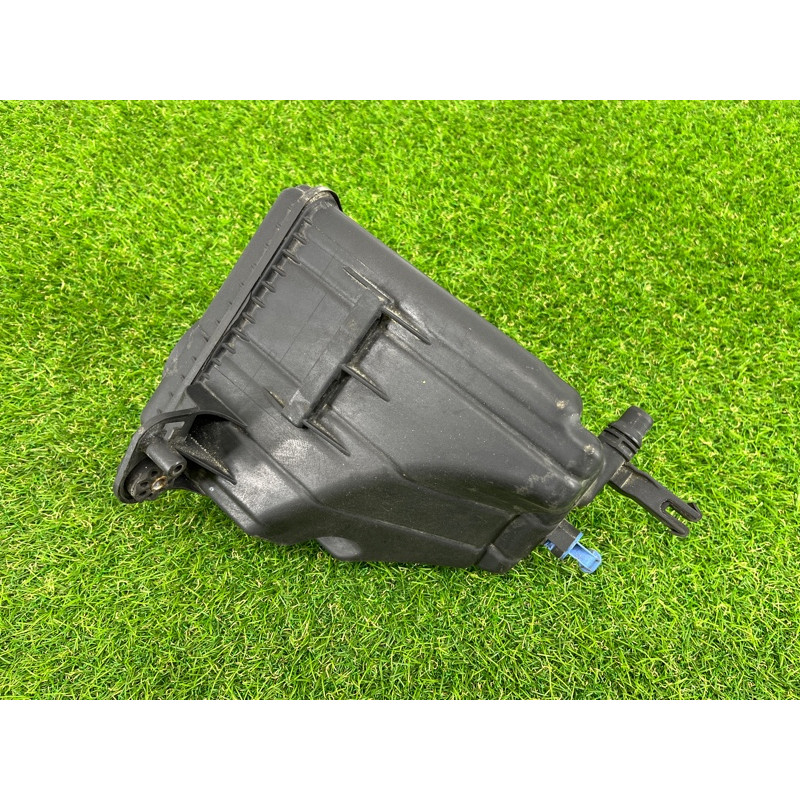 Бачок расширительный (система охлаждения) BMW 5-series F10 2013 N63B44 17137601948