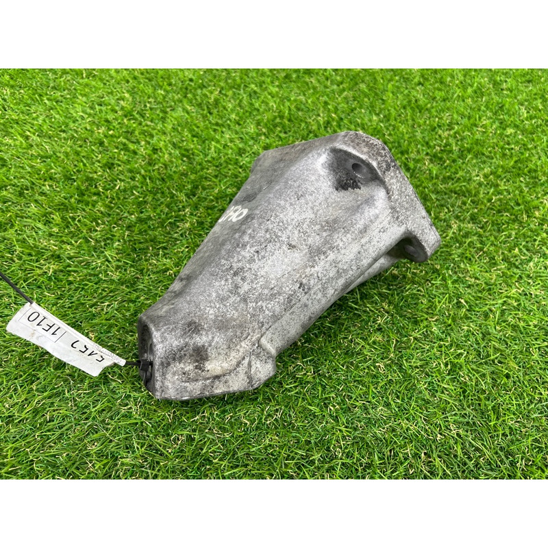 Кронштейн двигателя (кронштейны двигателя) BMW 5-series F10 2013 N63B44 22116777621