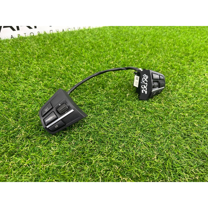 Кнопки руля (электрика / кнопки) BMW 5-series F10 2011 N63B44 61319229479
