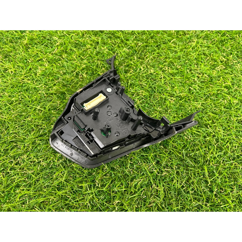 Кнопки руля (электрика / кнопки) Subaru Forester SK 2019 2.5 83154SJ470