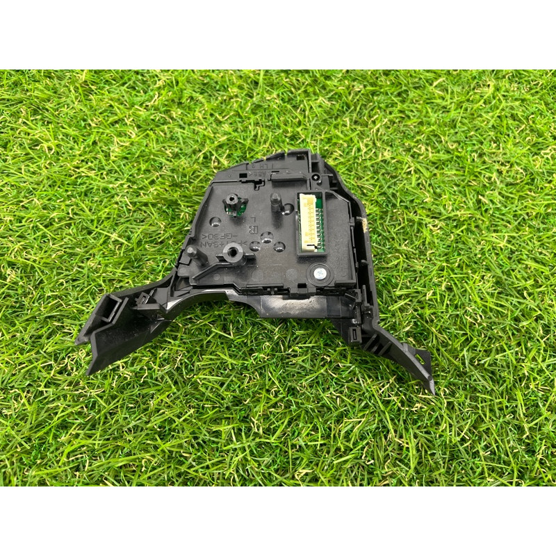 Кнопки руля (электрика / кнопки) Subaru Forester SK 2019 2.5 83154SJ470