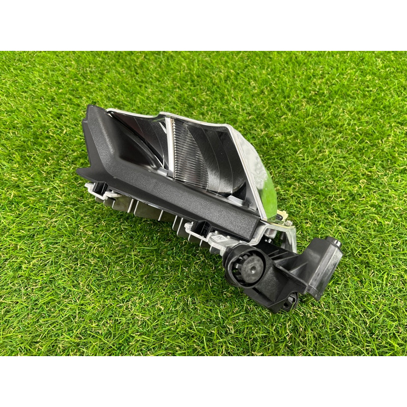 Детали фары (оптика) AUDI Q5 FY 6002tz0193