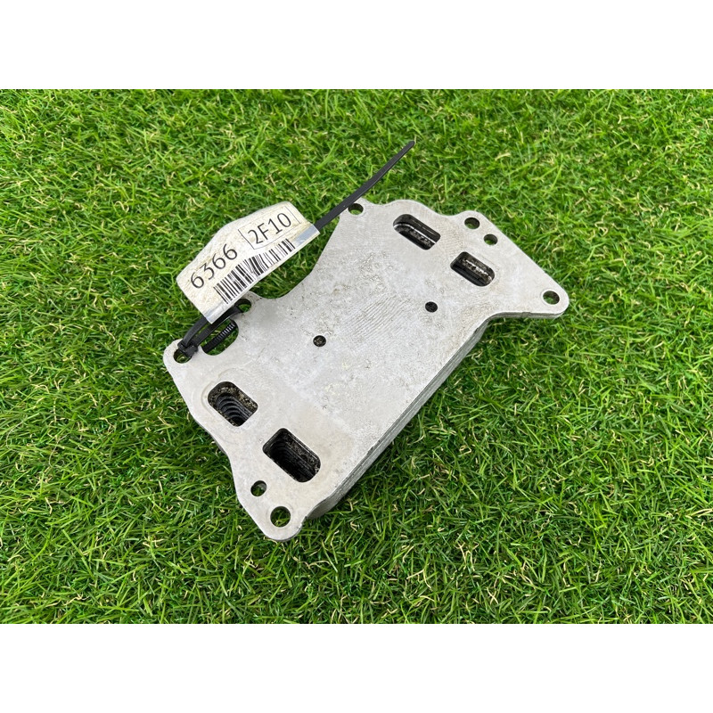 Теплообменник масляного фильтра (двигатель и элементы) BMW 5-series F10 2013 N47D20 11 42 8 507 627