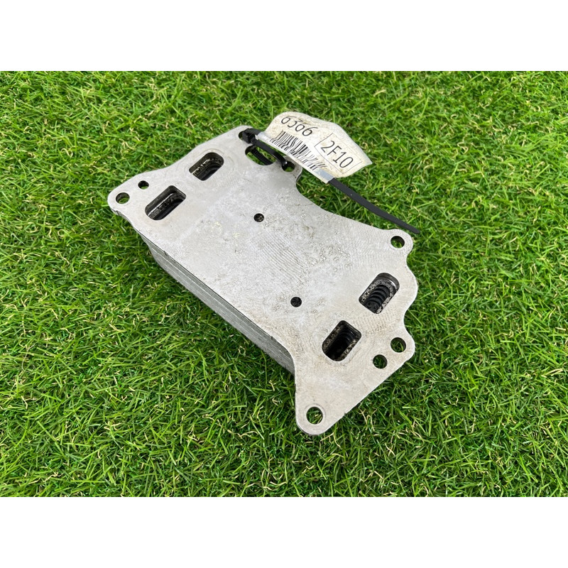 Теплообменник масляного фильтра (двигатель и элементы) BMW 5-series F10 2013 N47D20 11 42 8 507 627