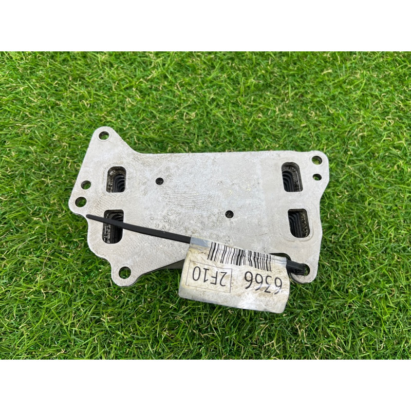 Теплообменник масляного фильтра (двигатель и элементы) BMW 5-series F10 2013 N47D20 11 42 8 507 627