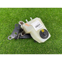 Бачок тормозной жидкости