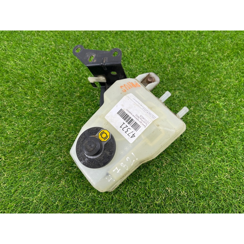 Бачок тормозной жидкости (тормозная система) Toyota Prius XW20 4722047030