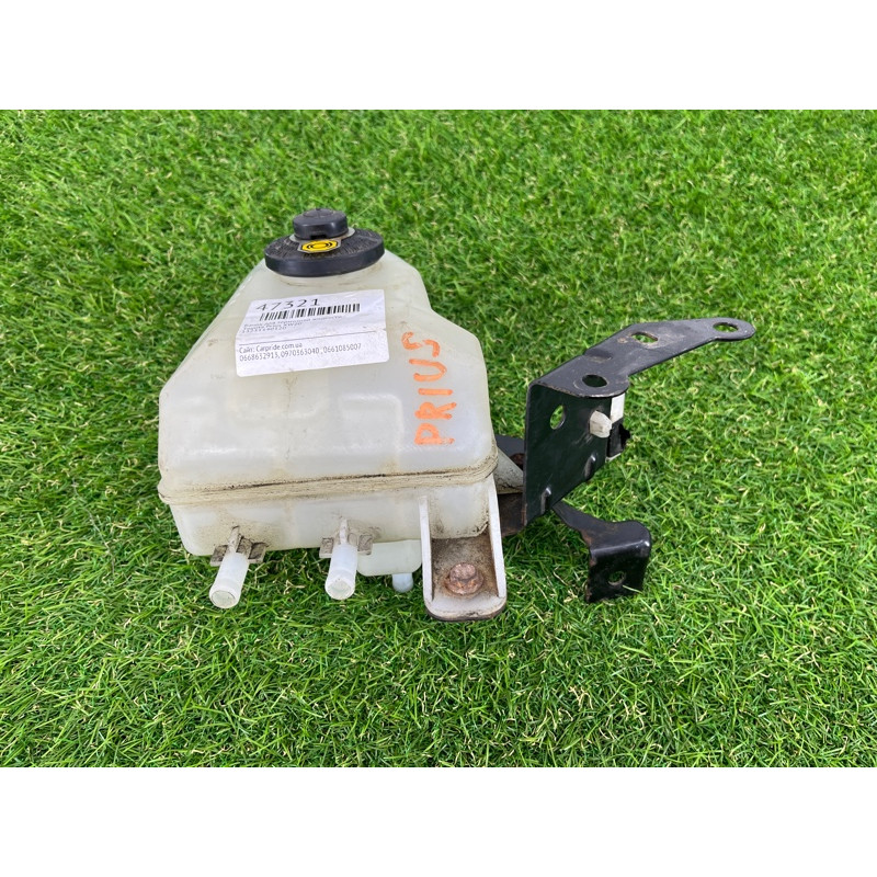 Бачок тормозной жидкости (тормозная система) Toyota Prius XW20 4722047030