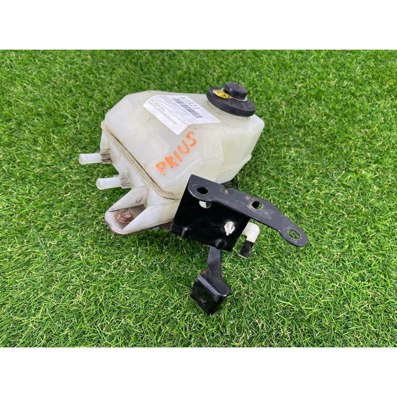 Бачок тормозной жидкости (тормозная система) Toyota Prius XW20 4722047030