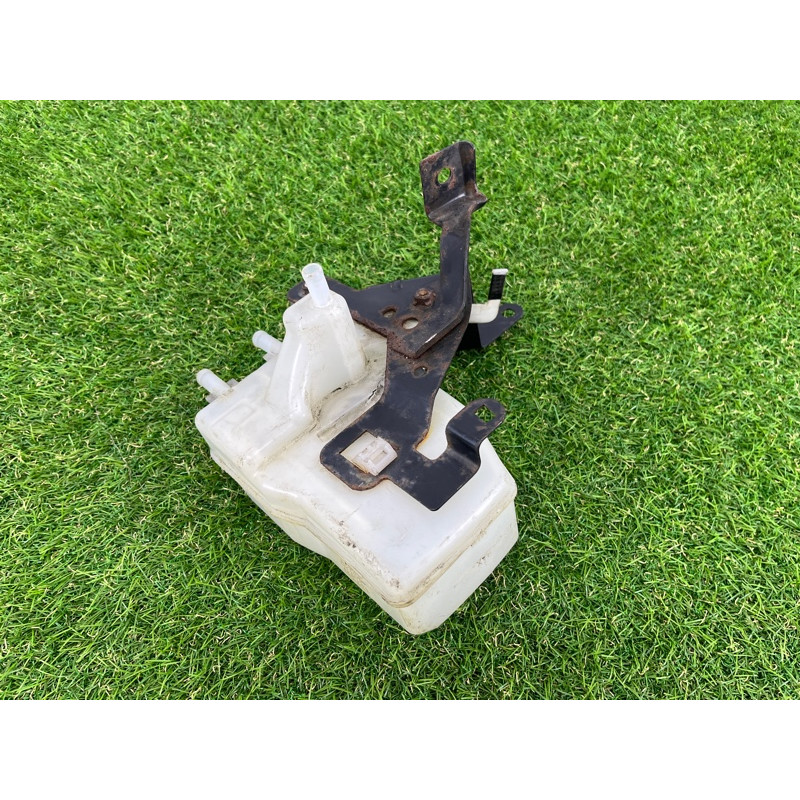 Бачок тормозной жидкости (тормозная система) Toyota Prius XW20 4722047030