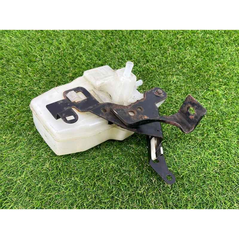 Бачок тормозной жидкости (тормозная система) Toyota Prius XW20 4722047030