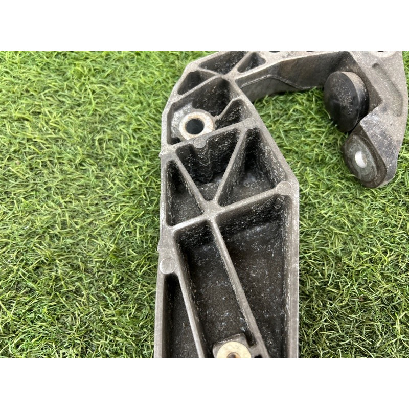 Кронштейн КПП (трансмиссия) BMW 5-series F10 2011 3.0 N55B30 22326777615