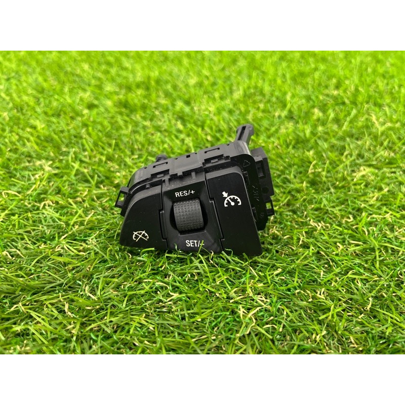 Кнопки руля (электрика / кнопки) Opel Insignia A 2009 2.0 DTH 13293155