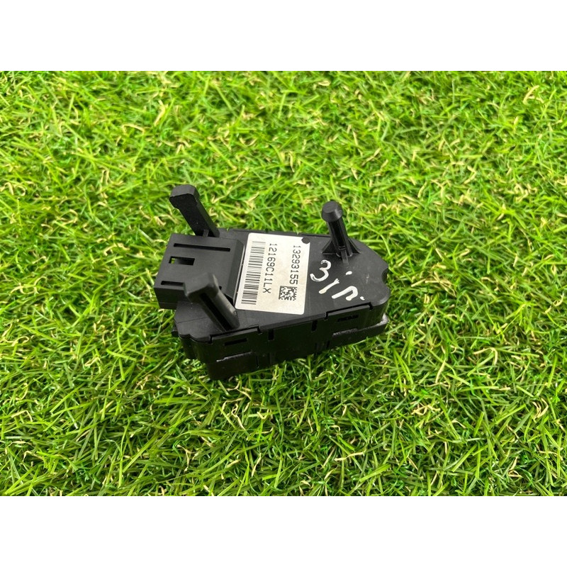 Кнопки руля (электрика / кнопки) Opel Insignia A 2009 2.0 DTH 13293155