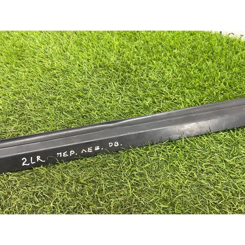 Молдинг стекла (кузов и элементы) LAND ROVER Range Rover P38 1996 4.6 Lucas ALR3147