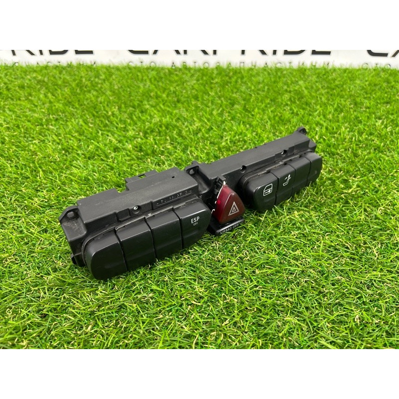 Кнопка аварийной сигнализации (электрика / кнопки) Mercedes-Benz C-class W203 1.8 M111.951 2038214658