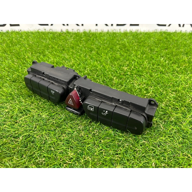 Кнопка аварийной сигнализации (электрика / кнопки) Mercedes-Benz C-class W203 1.8 M111.951 2038214658