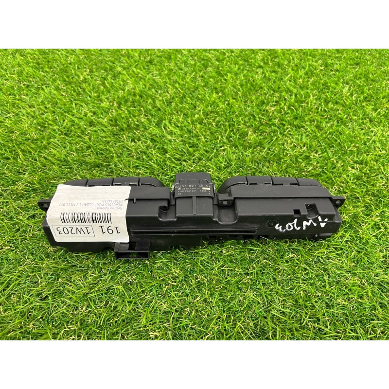 Кнопка аварийной сигнализации (электрика / кнопки) Mercedes-Benz C-class W203 1.8 M111.951 2038214658