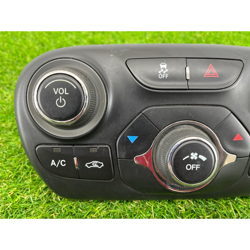 Блок управления климат-контролем (электрика / блок управления) Dodge Dart PF 2014 2.4 5091141AE