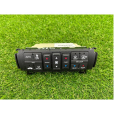 Панель управления климат-контролем