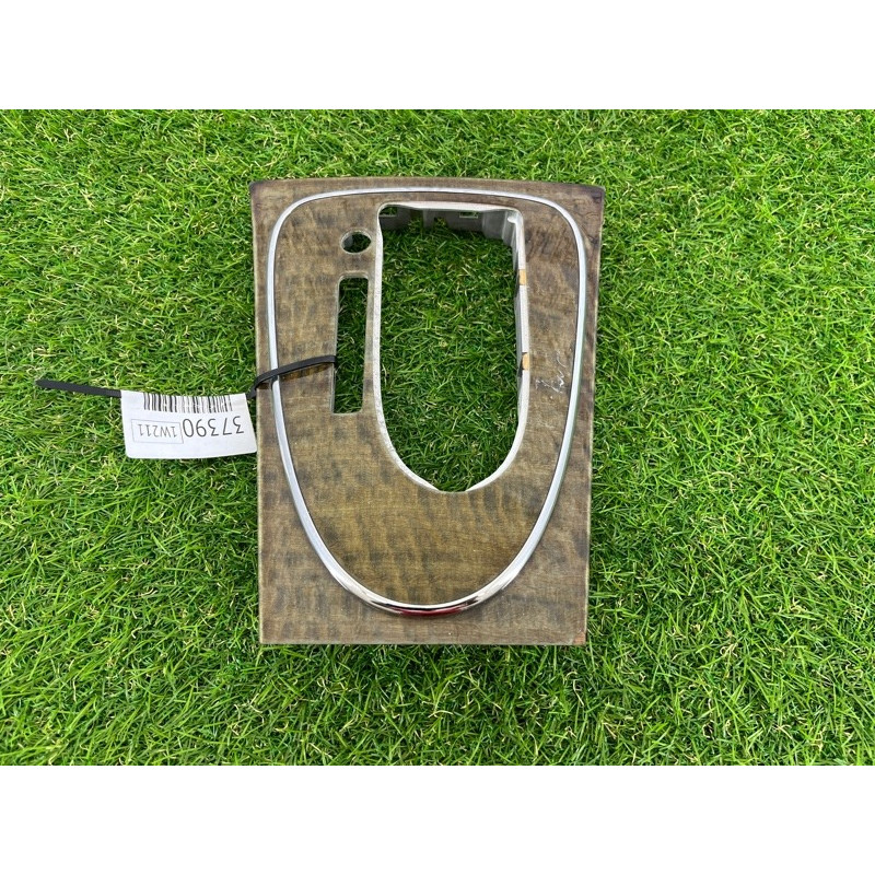 Рамка АКПП (салон) Mercedes-Benz E-class W211 2006 3.2 M112.946 a2116802236