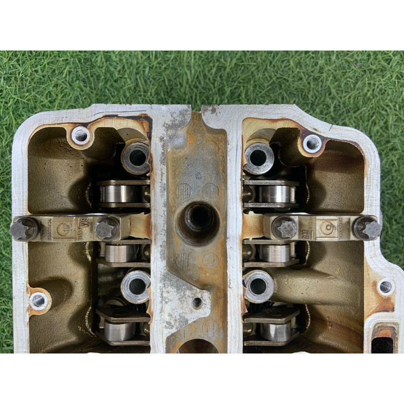 Головка блока цилиндров (двигатель и элементы) Chevrolet Volt 1 1.4 55568829