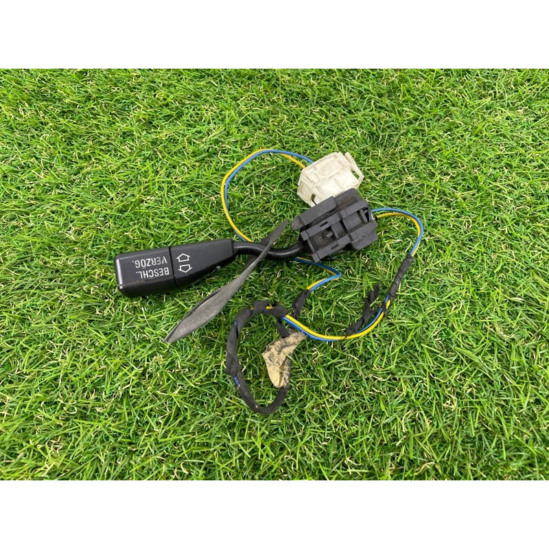 Переключатель круиз-контроля (электрика) BMW 7-series E32 1990 M70b50 61311390995