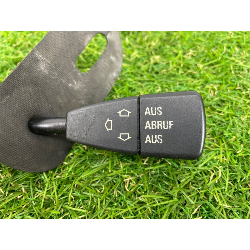 Переключатель круиз-контроля (электрика) BMW 7-series E32 1990 M70b50 61311390995