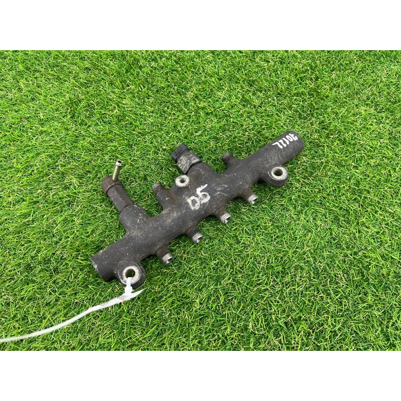 Топливная рампа (топливная система) Mazda 6 GG 2004 2.0 RF5 RF5C13GC0