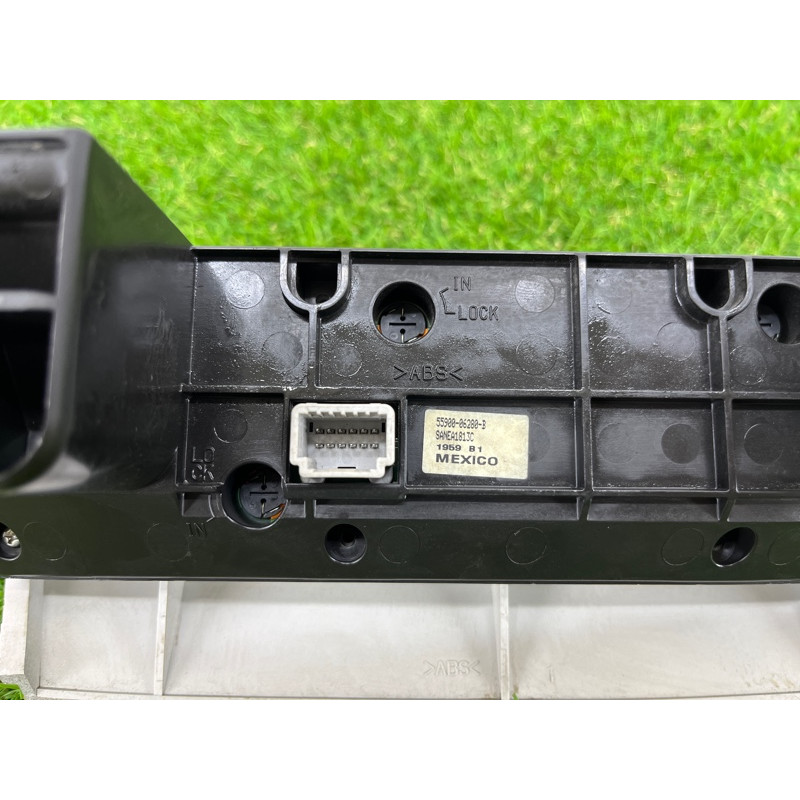 Блок управления климат-контролем (электрика / блок управления) Toyota Camry 40 5590006280