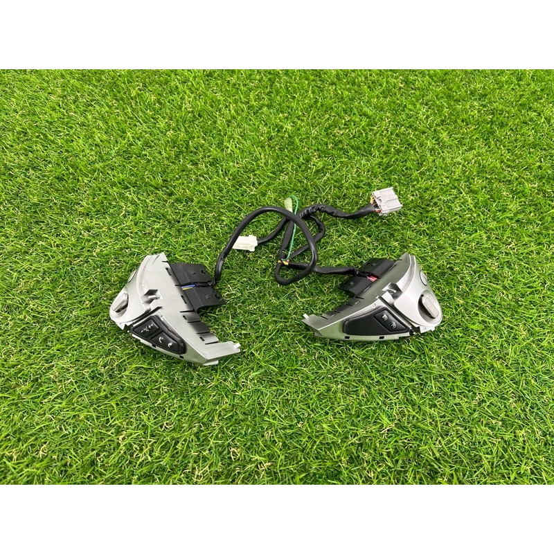 Кнопки руля (электрика / кнопки) Nissan Juke F15 2013 1.6 255501EL1A