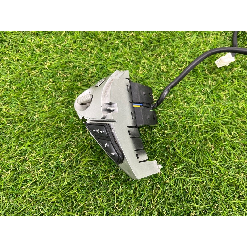 Кнопки руля (электрика / кнопки) Nissan Juke F15 2013 1.6 255501EL1A