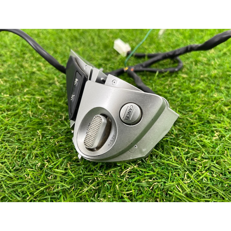 Кнопки руля (электрика / кнопки) Nissan Juke F15 2013 1.6 255501EL1A