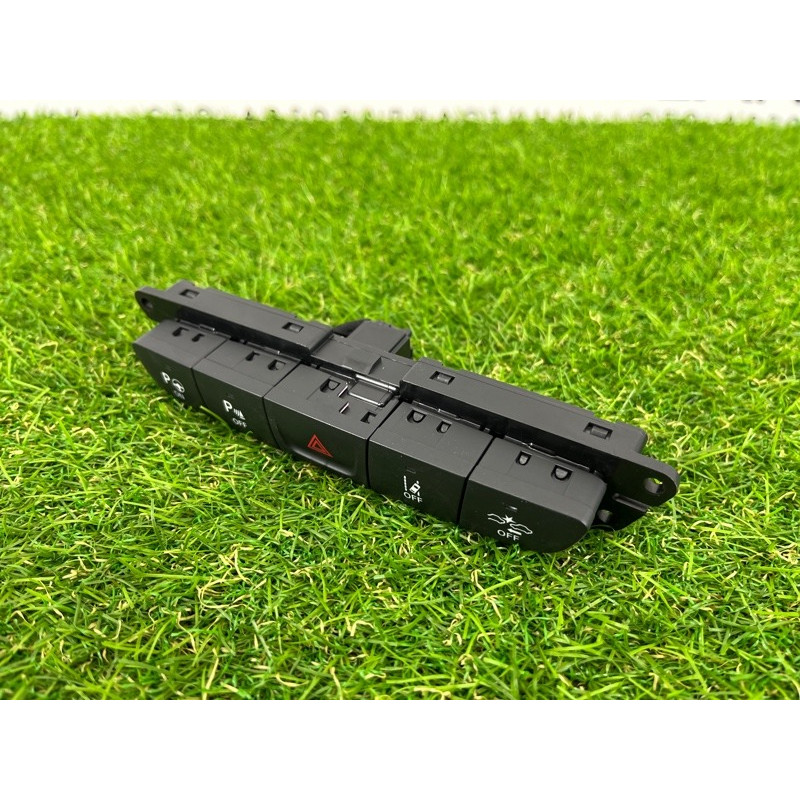 Блок кнопок (электрика / кнопки) Jeep Cherokee KL 2014 2.4 68143781AA