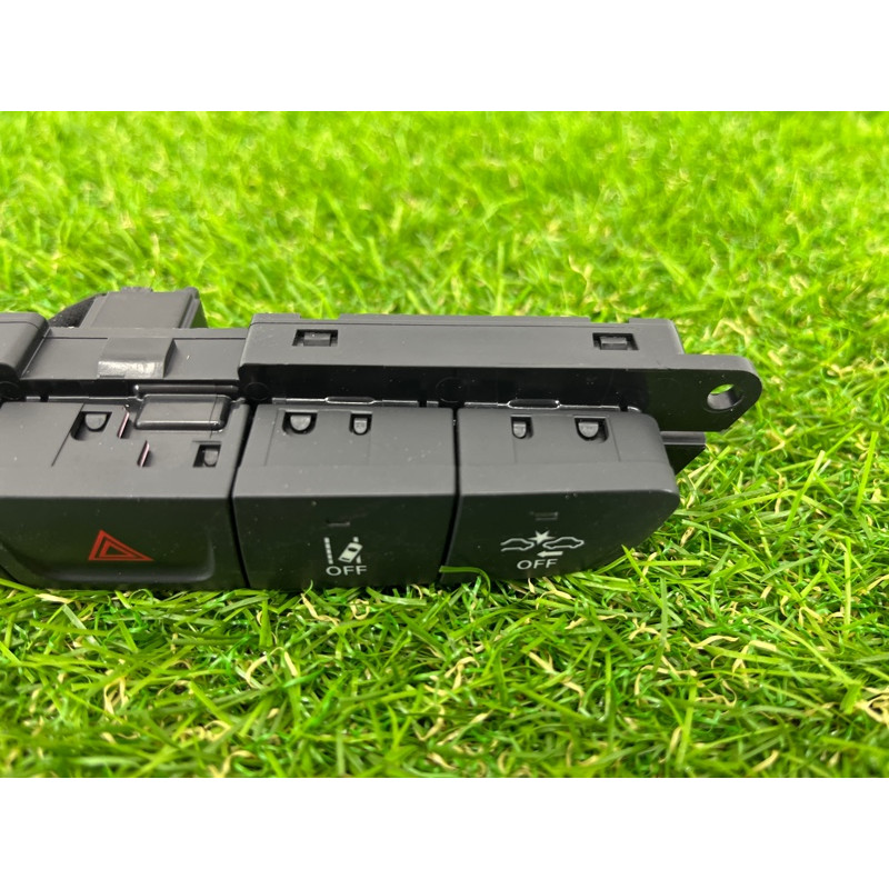 Блок кнопок (электрика / кнопки) Jeep Cherokee KL 2014 2.4 68143781AA