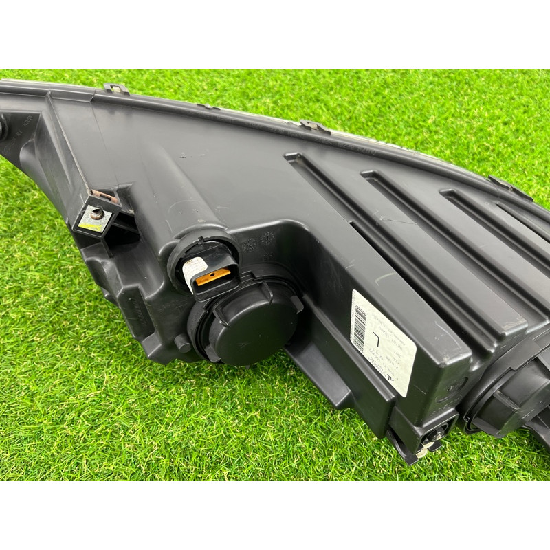 Фара (оптика) KIA Sorento UM 2013 2.4 921011U200