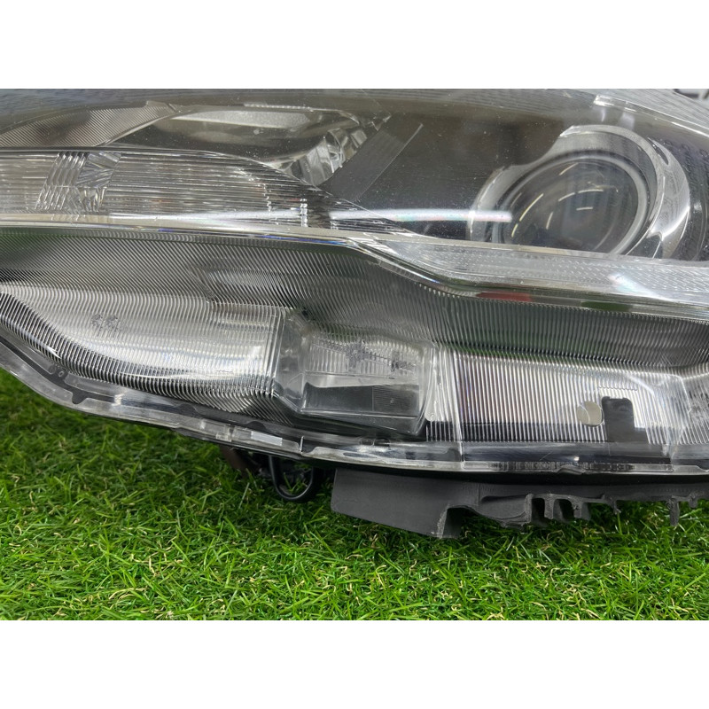 Фара (оптика) Subaru Outback BS 84001AL03A