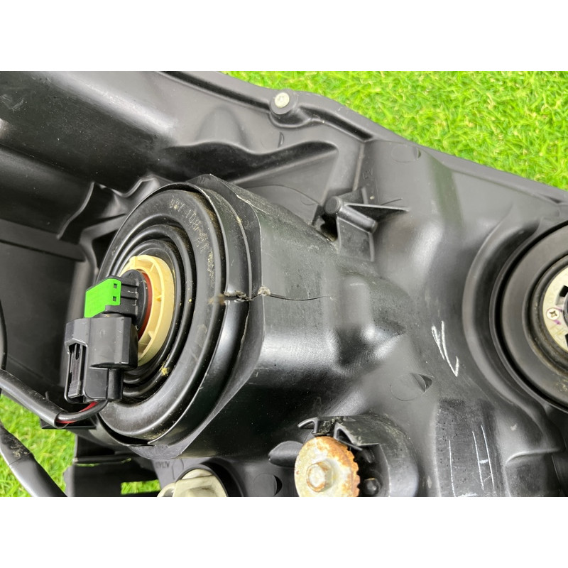 Фара (оптика) Subaru Outback BS 84001AL03A