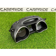 Панель приборов