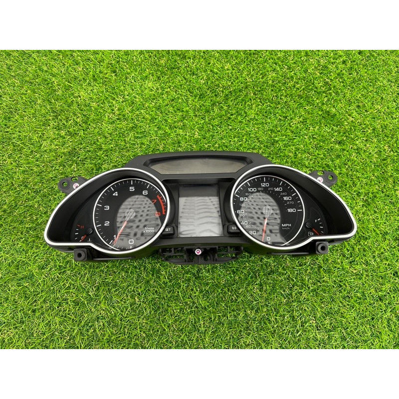 Панель приборов (салон) AUDI A5 8T 8T0920981D