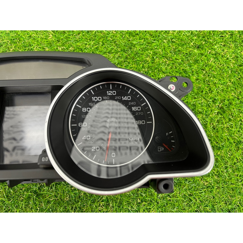 Панель приборов (салон) AUDI A5 8T 8T0920981D