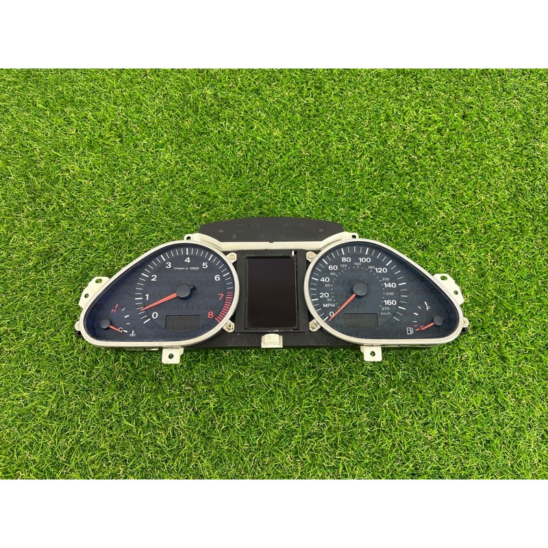 Панель приладів (салон) Audi A6 C6 4F0920950M