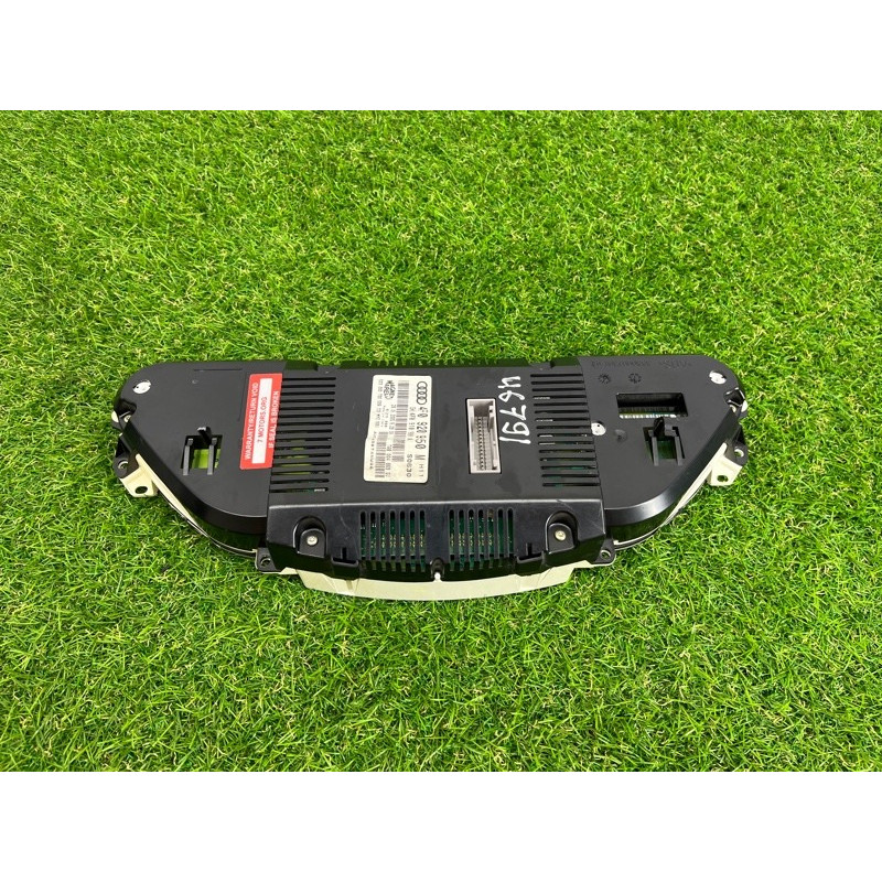 Панель приладів (салон) Audi A6 C6 4F0920950M