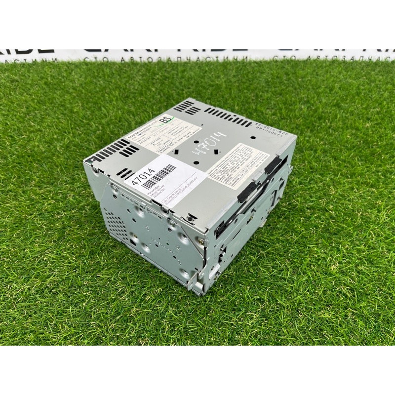 Магнитофон (электрика) Infiniti G35 Coupe 2005 28185AC705