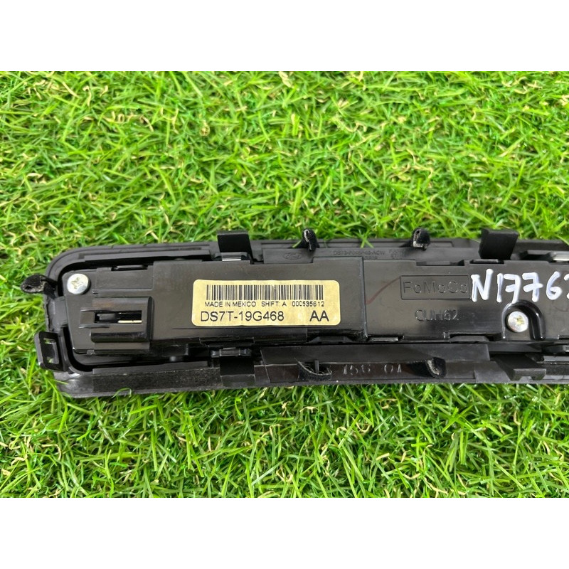 Проекционный дисплей (электрика) FORD Fusion MK5 2013 2.0 Hybrid DS7Z19G468A