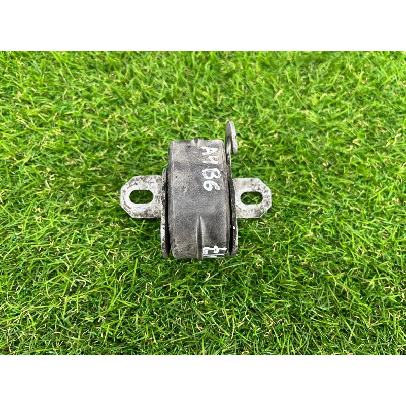 Кронштейн глушителя (выпускная система) Audi A4 B6 8E0253144AF